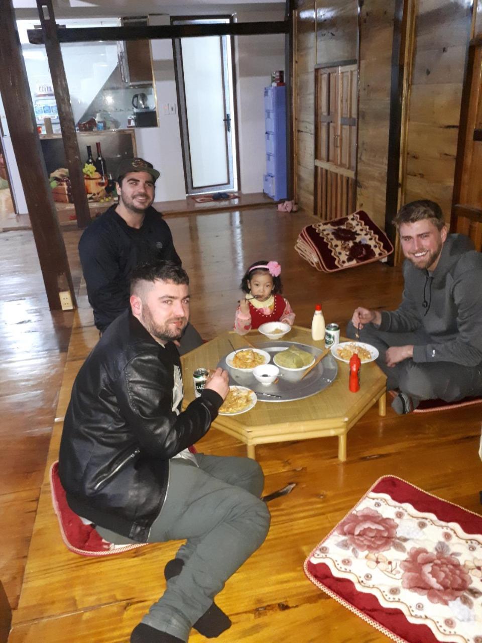 Linh Homestay And Motorbikes Rent 河江 外观 照片